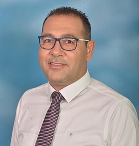  موسى سابا، محامي وكاتب عدل (LLM)